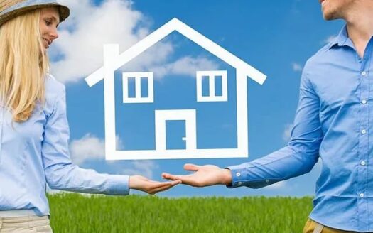 Casa pe un singur nivel versus casa cu parter si mansarda